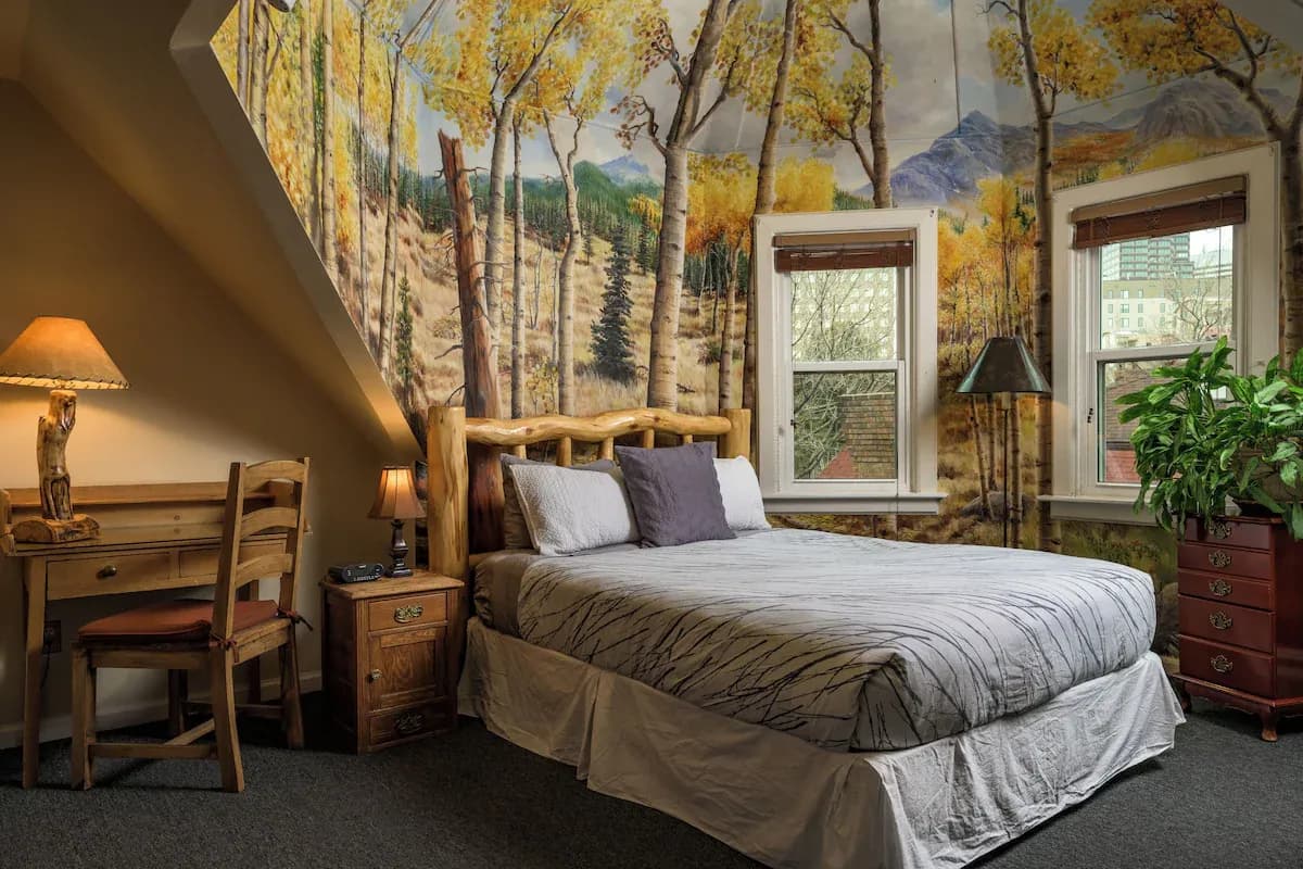 Queen Anne Bed And Breakfast - Image 6