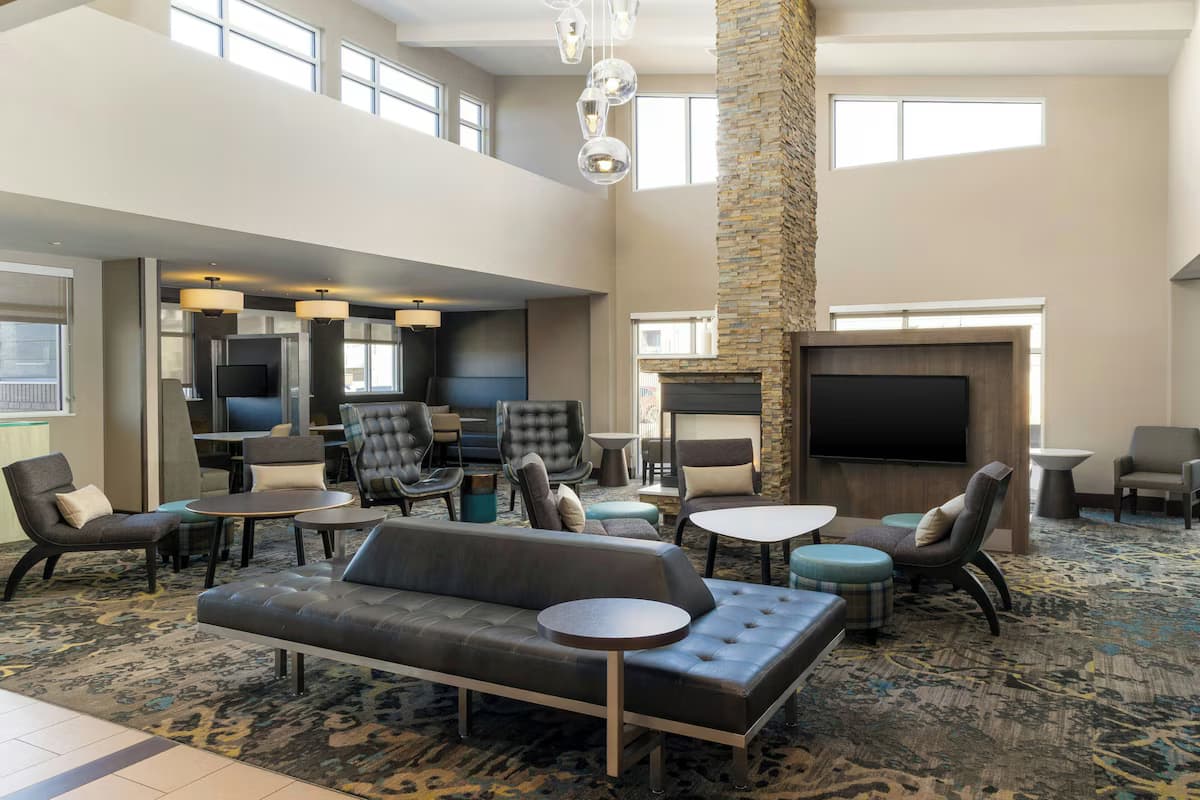 Residence Inn by Marriott Denver Central Park - Image 2