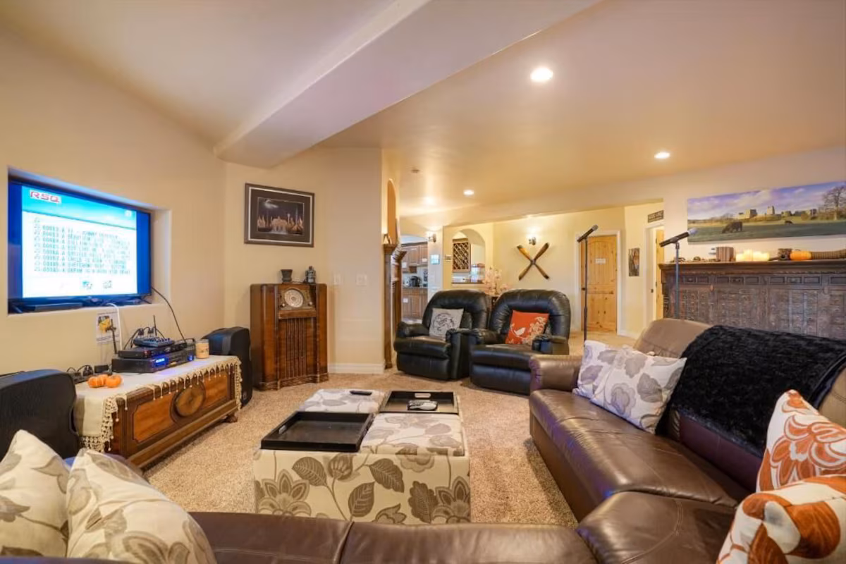 Summit Villa B&B - Image 2