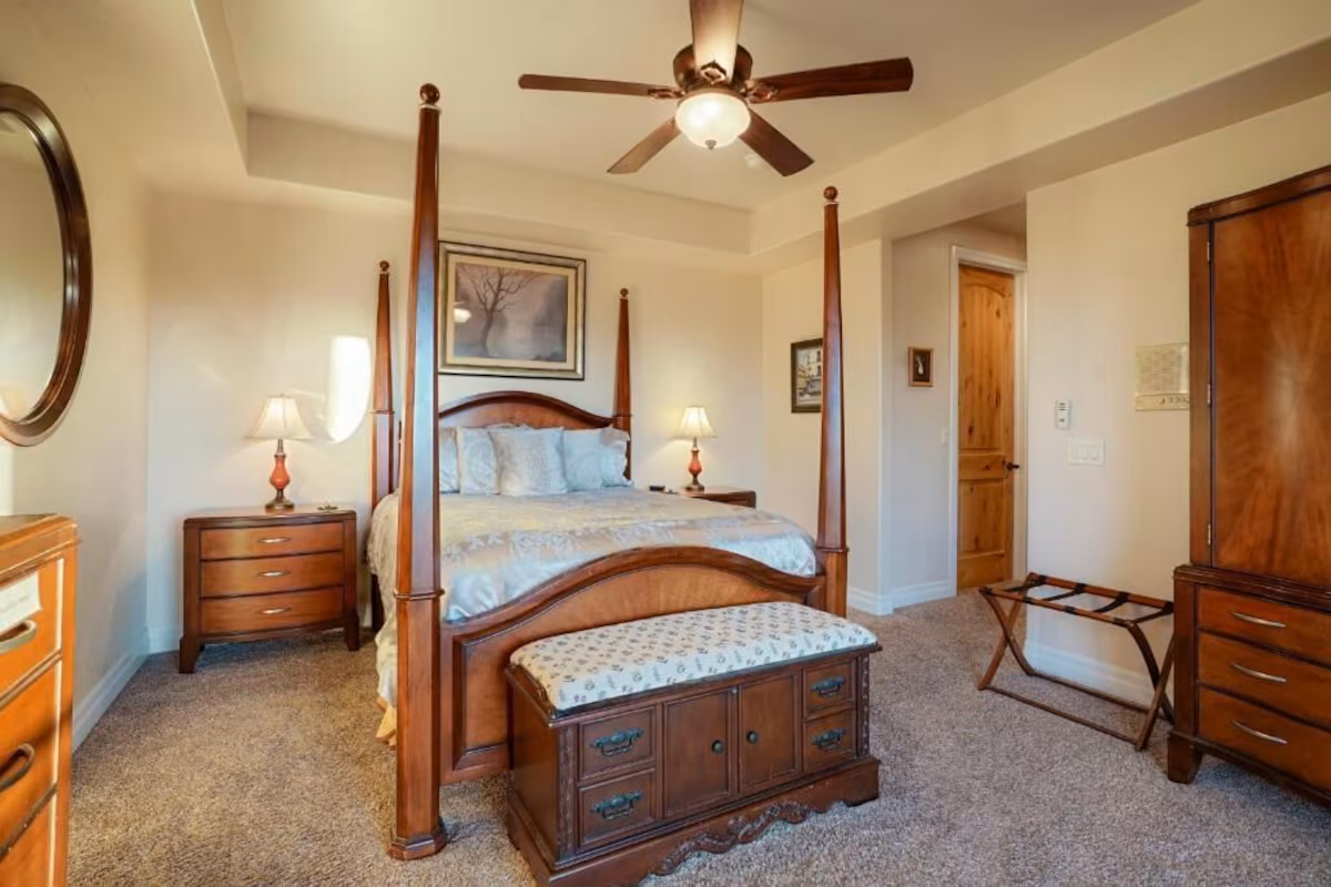 Summit Villa B&B - Image 4
