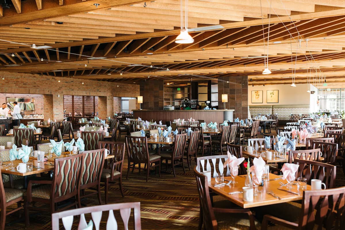 The Inverness Denver, a Hilton Golf & Spa Resort - Image 4