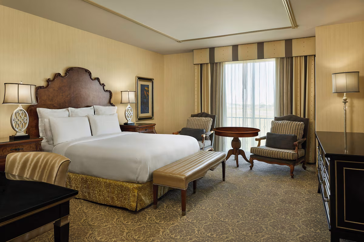 Woolley’s Classic Suites - Image 7